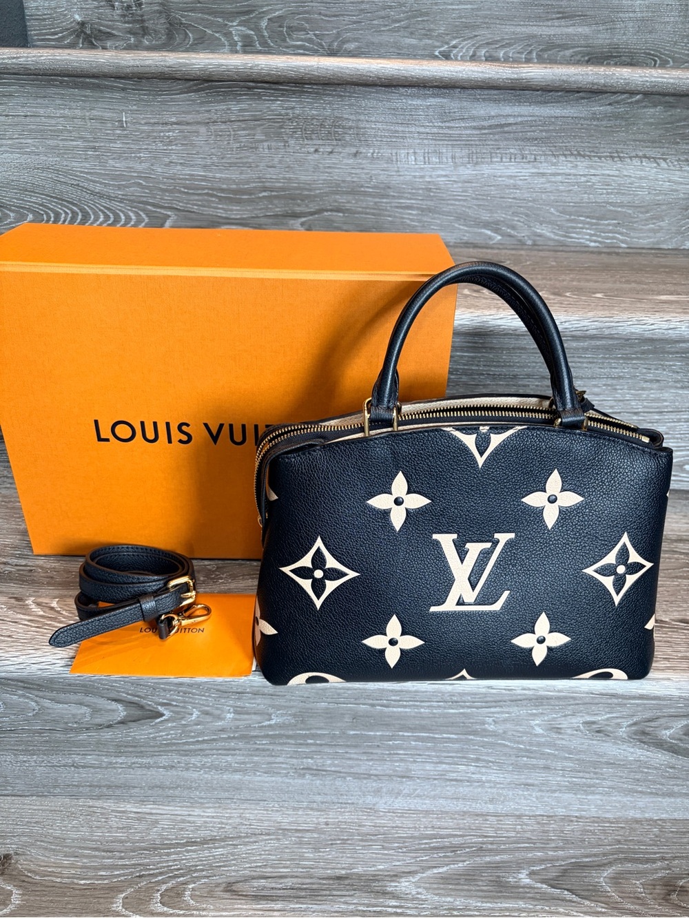 Louis Vuitton Petit Palais Black & Cream Top-Handle purse